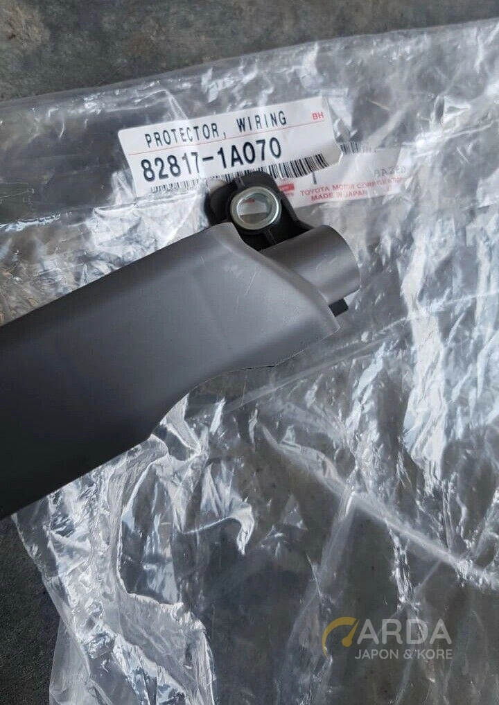 resimler/genel/TOYOTA COROLLA KABLO KANALI KAPAĞI 1993-2000 